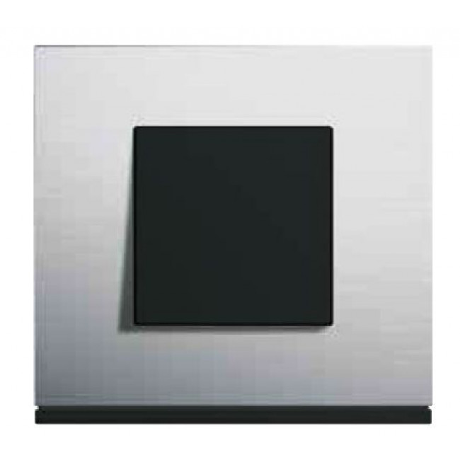 Μετώπη Πρίζας Δικτύου ή Ηχείου 1 Στοιχείου Με Θέση Επιγραφής Μαύρο WXD205N HAGER