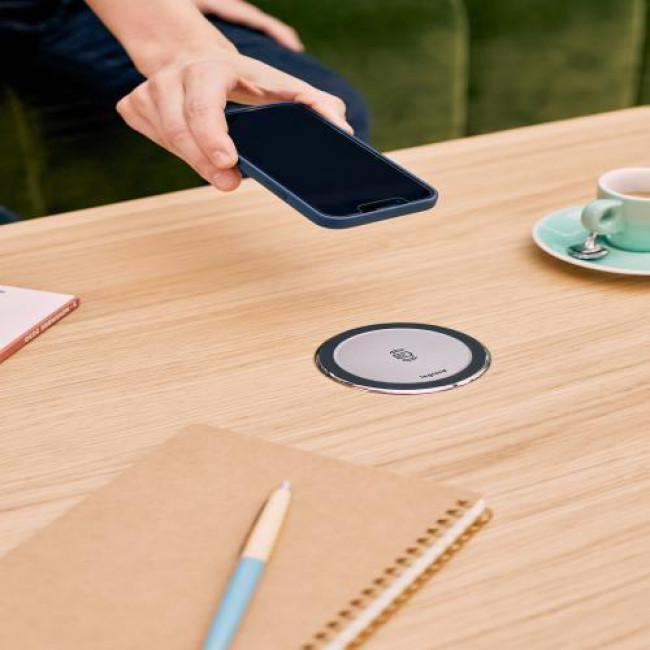 Πολύπριζο Γραφείου 4 Σούκο,2 USB Και Ασύρματη Φόρτιση Μαύρο 654983 LEGRAND
