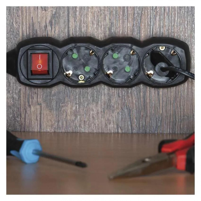 Πολύπριζο 5 Σούκο Με Διακόπτη 1.5m Μαύρο PC1521R EMOS