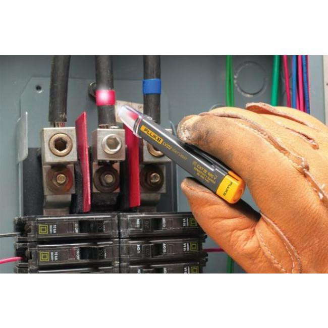 Ενδεικτικό Ανίχνευσης Τάσης Με Φακό 90V - 600V CAT.IV LVD2 FLUKE