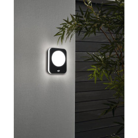 Απλίκα LED 7.2W 3000k Μαύρο Και Λευκό Με Αισθητήρα Κίνησης Madriz 99584 EGLO